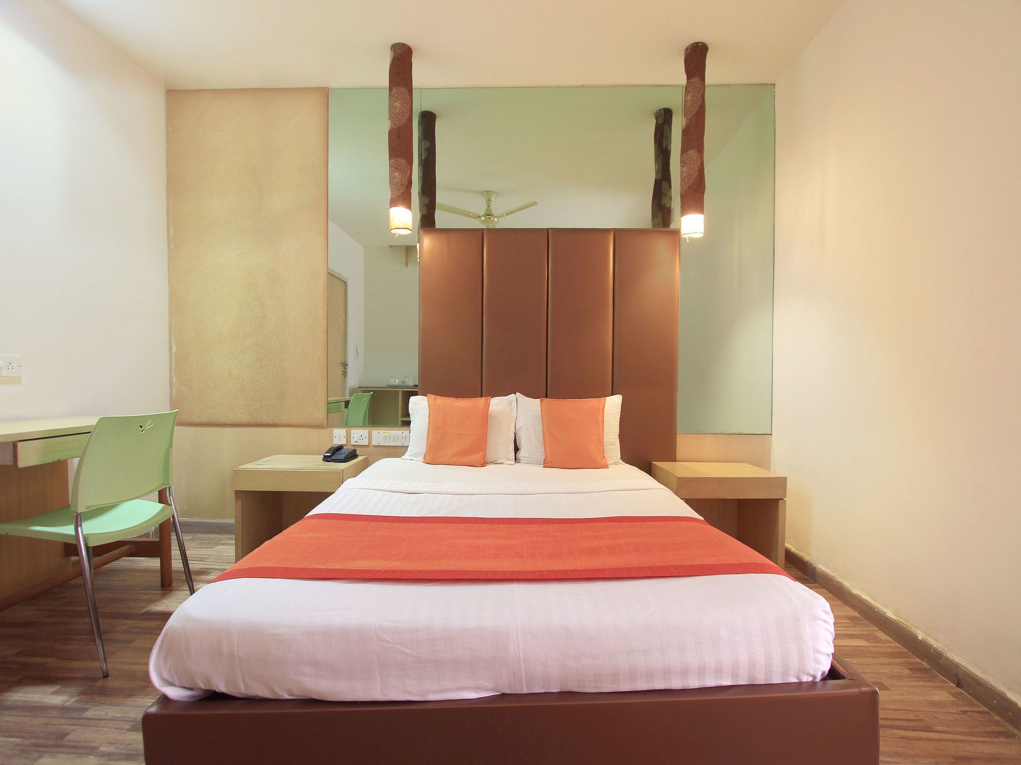 Purple Inn Boutique Hotel Mysore Eksteriør billede